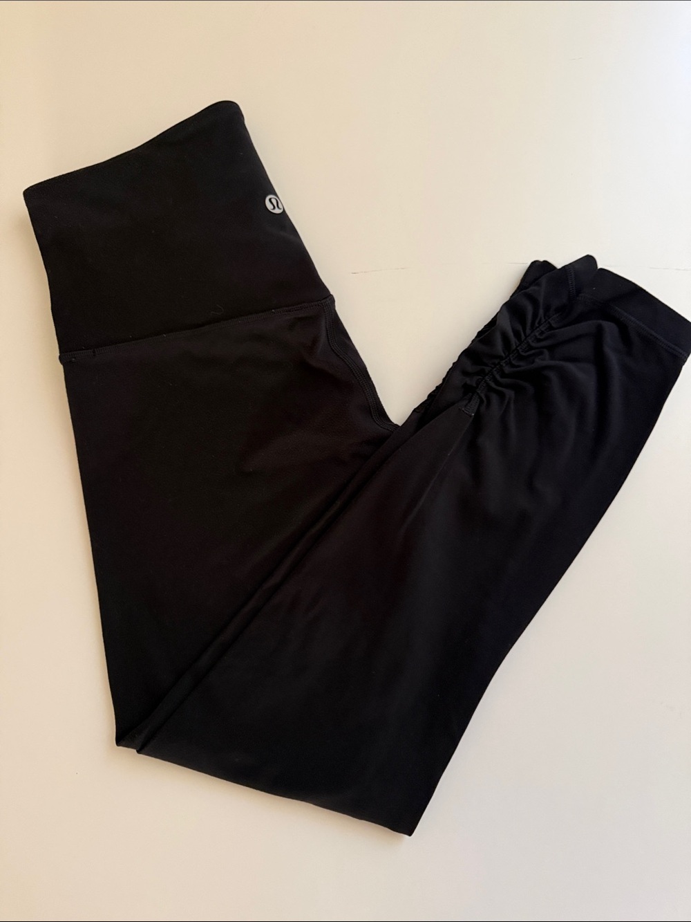 lululemon Align Black High-Rise Crop 23” Twist Waist/Ruched Ankle Sz 6 - Picture 4 of 11